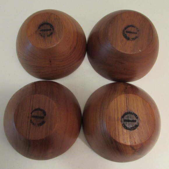 Vintage 'Handcrafted Unisilver Thai Teak' Salad Bowls - Set of 4 - Picture 8 of 14